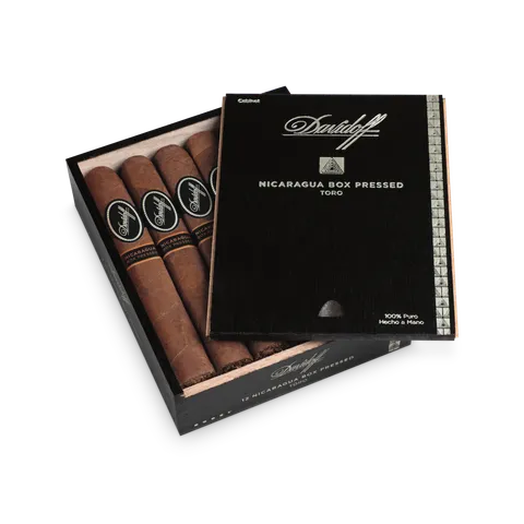 ESCURIO BLACK BAND COLLECTION (DAVIDOFF)