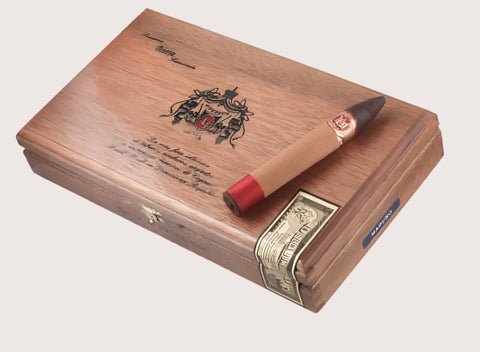 Arturo Fuente Añejo Reserva Shark No. 77