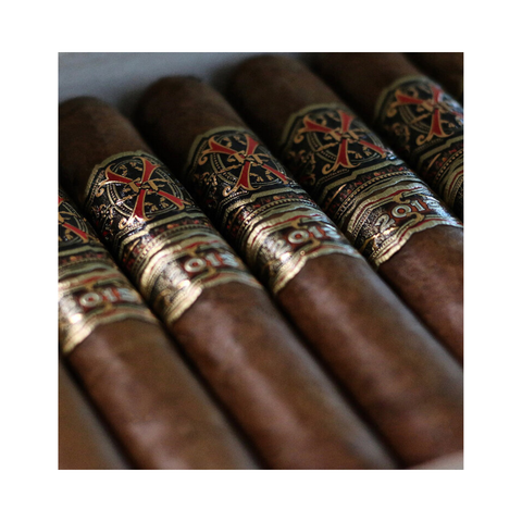 FUENTE FUENTE OPUSX  SERIE "HEAVEN AND EARTH"  TAUROS THE BULL